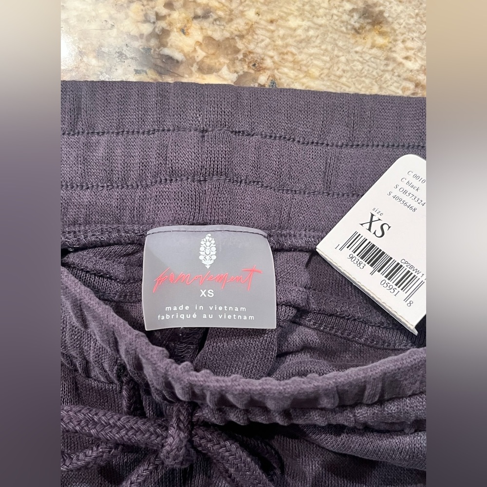 NWT Free People Back Into It Jogger - Picture 9 of 12